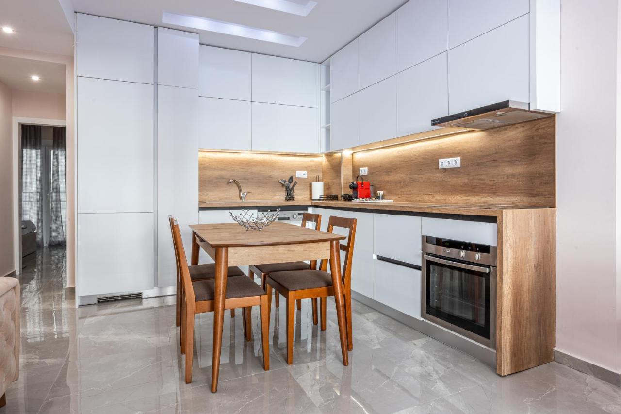 Luxury Downtown Apartment E1 テッサロニキ エクステリア 写真